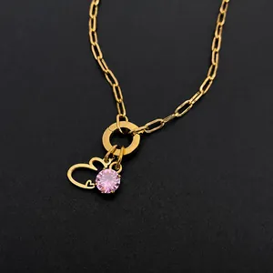 Elegante 14K vergulde roestvrijstalen papercliparmband met roze hartbedels