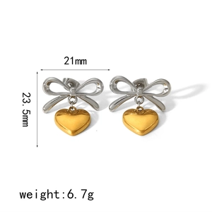 Detailed size chart showing 21mm width and 23.5mm height of heart-shaped bow earrings