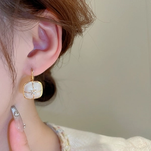 French retro gold plated square earrings with white enamel and star zircon on ear