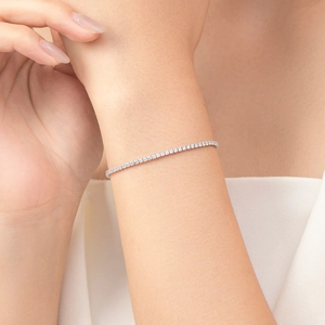 Elegant S925 sterling silver thin tennis bracelet featuring sparkling full diamond stones