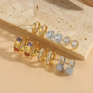 Minimalist Copper Zirconia Heart Round Hoop Earrings For Women Gold Silver Plated Colorful Stone Huggie Earrings Fashion Jewelry