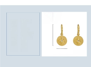 Detailed size specifications and macro view of 18K gold-plated star pendant earrings