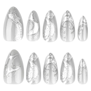Gothische metallisch silberne 3D-geprägte Aufdrucknägel in kurzer Mandelform Design