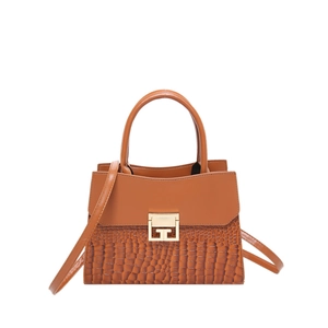 Borsa a tracolla marrone in ecopelle con trama a coccodrillo e fibbia a H in metallo oro