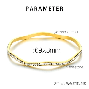 Technical specifications and dimensions of a 3-piece wavy rhinestone stainless steel bangle set