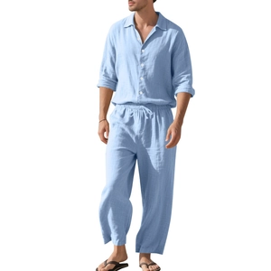 Ensemble en lin bleu clair pour homme avec chemise à manches longues et pantalon à cordon