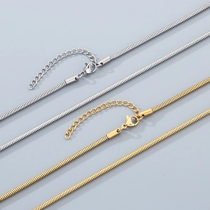 Detailed close-up of 304 stainless steel snake chains in silver and gold with lobster clasp
