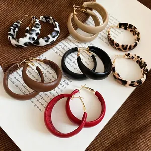Leather Wrapped C-Shape Hoop Earrings Geometric Alloy With Silver Earring Post For Women Fashion Niche Jewelry Retro
