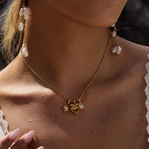 Classic 18K gold stainless steel necklace with heart star MOM pendant and pearl earrings