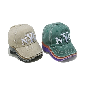 Distressed cotton baseball cap with NYC 3D embroidery and vintage ripped details