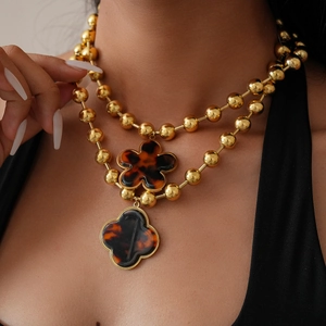 Vintage Stainless Steel Ball Bead Chain Necklace With Tortoiseshell Texture Flower Clover Pendant For Women Fashion Accessory