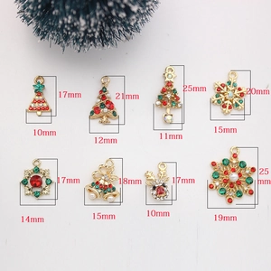 Set mit 8 Weihnachtsanhängern inklusive Schneeflocke und Hirsch mit Maßen in mm