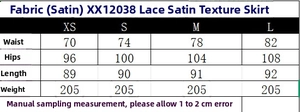 Tableau des tailles pour jupe en satin et dentelle avec mesures de taille et hanches