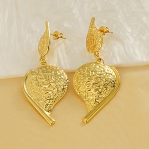 Golden irregular leaf earrings with hammered texture and vintage court style design