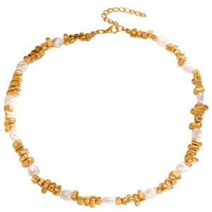 Collier de perles baroques avec perles en métal doré et chaîne d'extension réglable