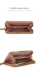 Primer plano de billetera larga con interior de cuero rosa y ranuras para tarjetas