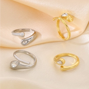Stainless Steel Snake Open Ring For Women Fashion Rhinestone Inlaid Adjustable Finger Ring Gold Silver Jewelry Gift