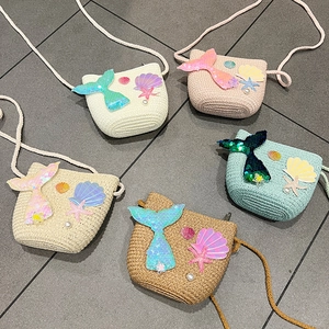Bolsos de paja para niñas con colas de sirena y motivos de estrellas de mar en cinco colores
