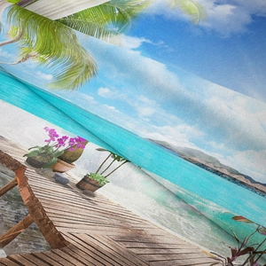 Détail du tissu d'une tapisserie de plage tropicale avec impression florale numérique
