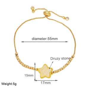 Detail of adjustable star bracelet with druzy stone pendant and measurement dimensions