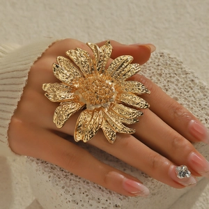 Large Sunflower Alloy Ring Adjustable Geometric Hammered Textured Statement Fashion French Chic Jewelry For Women Girls