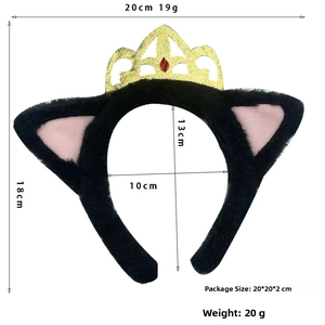 Dettaglio cerchietto con orecchie da gatto e corona dorata, dimensioni 20x18 cm