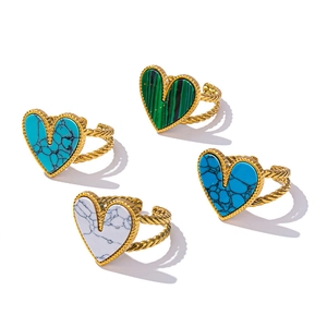 Adjustable golden stainless steel rings with heart-shaped turquoise and malachite stones