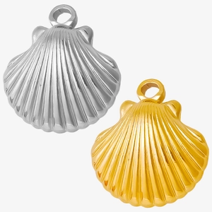Detail of silver and gold scallop shell pendants in 304 stainless steel for DIY jewelry