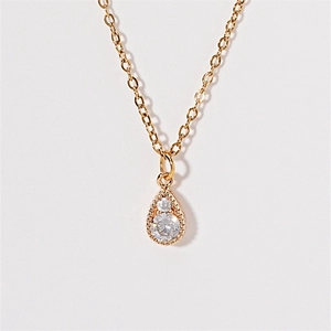 Collier pendentif goutte d'or minimaliste pour femme avec deux pierres de zircon clair