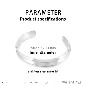 Dettaglio del bracciale rigido a C in acciaio inossidabile spazzolato argento 57 mm x 9 mm