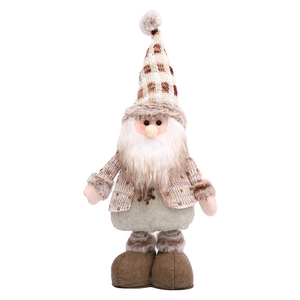 Weihnachtswichtel mit braun karierter Mütze und langem weißem Bart auf weißem Grund