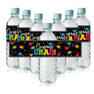 Étiquettes de bouteille d'eau de graduation noir et or avec texte Congrats GRAD