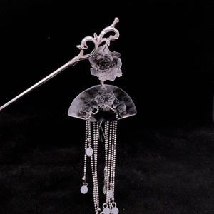 Ink-style floral fan hair stick with silver tassels and grey rose in retro Chinese style