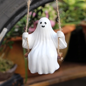 Resin Hanging Swing Ghost Decoration With Wood And Rope Halloween Garden Ornament Cute Smiling Ghost Outdoor Yard Patio