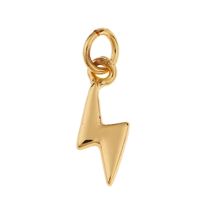 Gepolijste gouden bliksemschicht hanger met dubbele verbindingsringen op witte basis