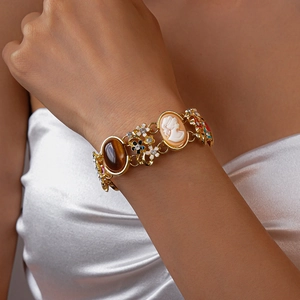 Vintage-Armband mit Blumen-Porträt-Anhänger, Tigerauge-Stein und Kristallen für Damen