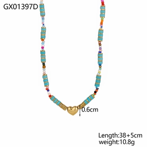 Détail du collier pendentif coeur avec longueur 38+5cm et spécifications de 10,8g