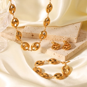Parure de bijoux en acier inoxydable doré 18 carats avec maillons ovales creux