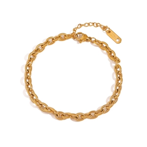 Chunky 18K gold-plated stainless steel chain bracelet with lobster clasp for women