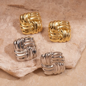 Orecchini a perno quadrati intrecciati minimalisti in oro e argento con trama a righe