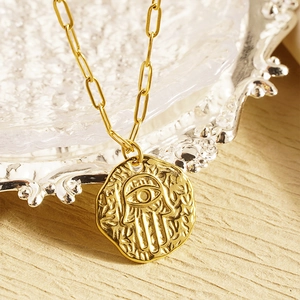 Collier Pendentif Pièce Main de Fatima et Mauvais Œil en Acier Inoxydable Vintage Chaîne Trombone Rétro Bijoux Femme Cadeau