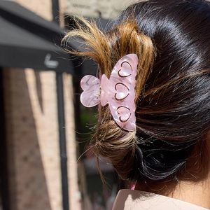 Pince à Cheveux Cœur Rose en Acétate Douce Pince Crabe Cœur Ajouré Épingle à Cheveux Mode Personnalisée Accessoires Femmes