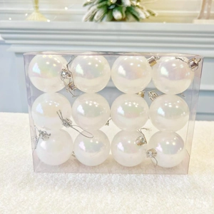 Set di 12 palline di Natale in PET bianco iridescente con ganci argento in scatola trasparente