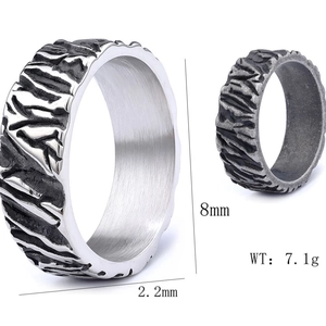 Minimalist silver steel ring with 8mm textured relief design and dimensions