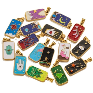 Pendentifs tarot rectangulaires avec motifs célestes en émail et acier inoxydable doré