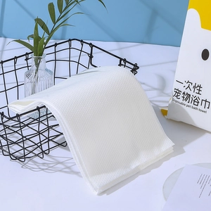 Thick disposable white pet bath towels with waffle texture for absorbent drying