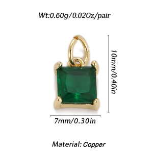 Macro shot of 10mm emerald green square zircon pendant with copper dimensions
