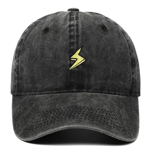 Berretto da baseball in denim grigio scuro lavato con ricamo a fulmine giallo street