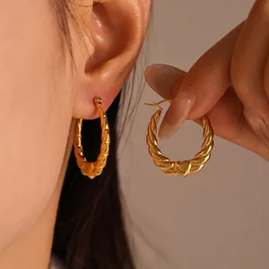 Stainless Steel Twisted Rope Heart Hoop Earrings For Women 18K Gold Plated Heart Charm Non-Tarnish Fashion Jewelry Accessories