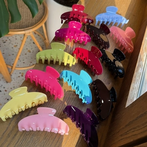 Large Hair Claw Clips Acetate Shark Clip Strong Hold Hairpins Jelly Colors Y2K Style For Women Thick Hair Accessories